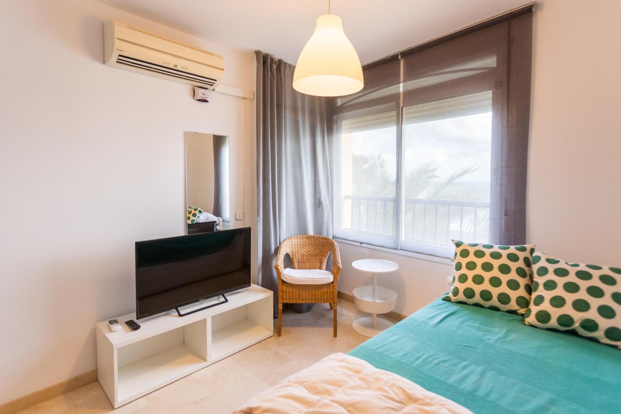 Bonito Apartamento En Primera Linea De Playa Эстепона Экстерьер фото
